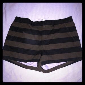 Army green and black striped twill Madewell shorts